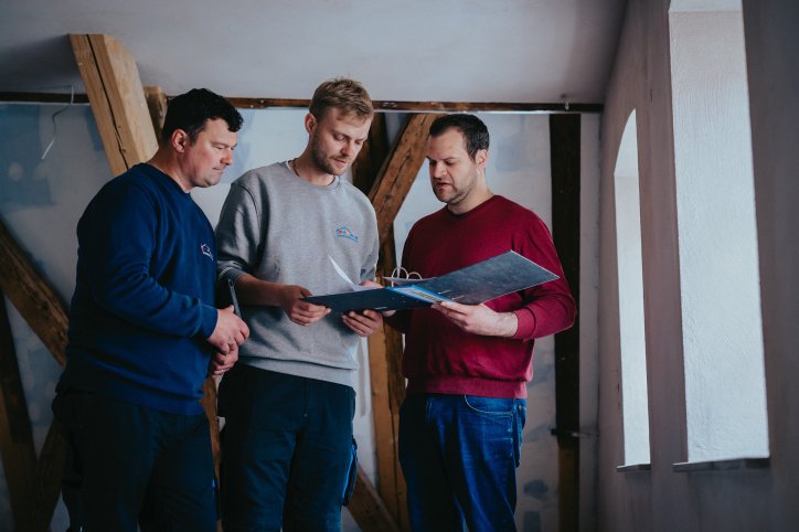 Pellets, Scheitholz oder Hackschnitzel?